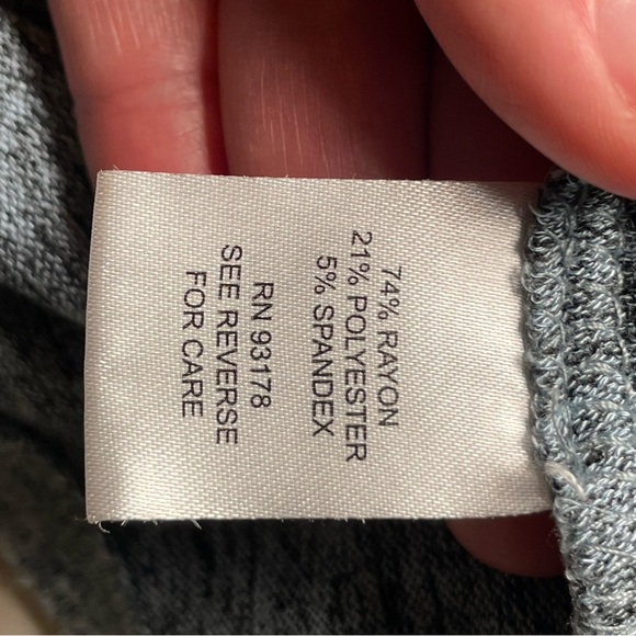 Women's Light Blue and Gray Heather Gray Top with pocket. 3XL Super Soft - Picture 9 of 10